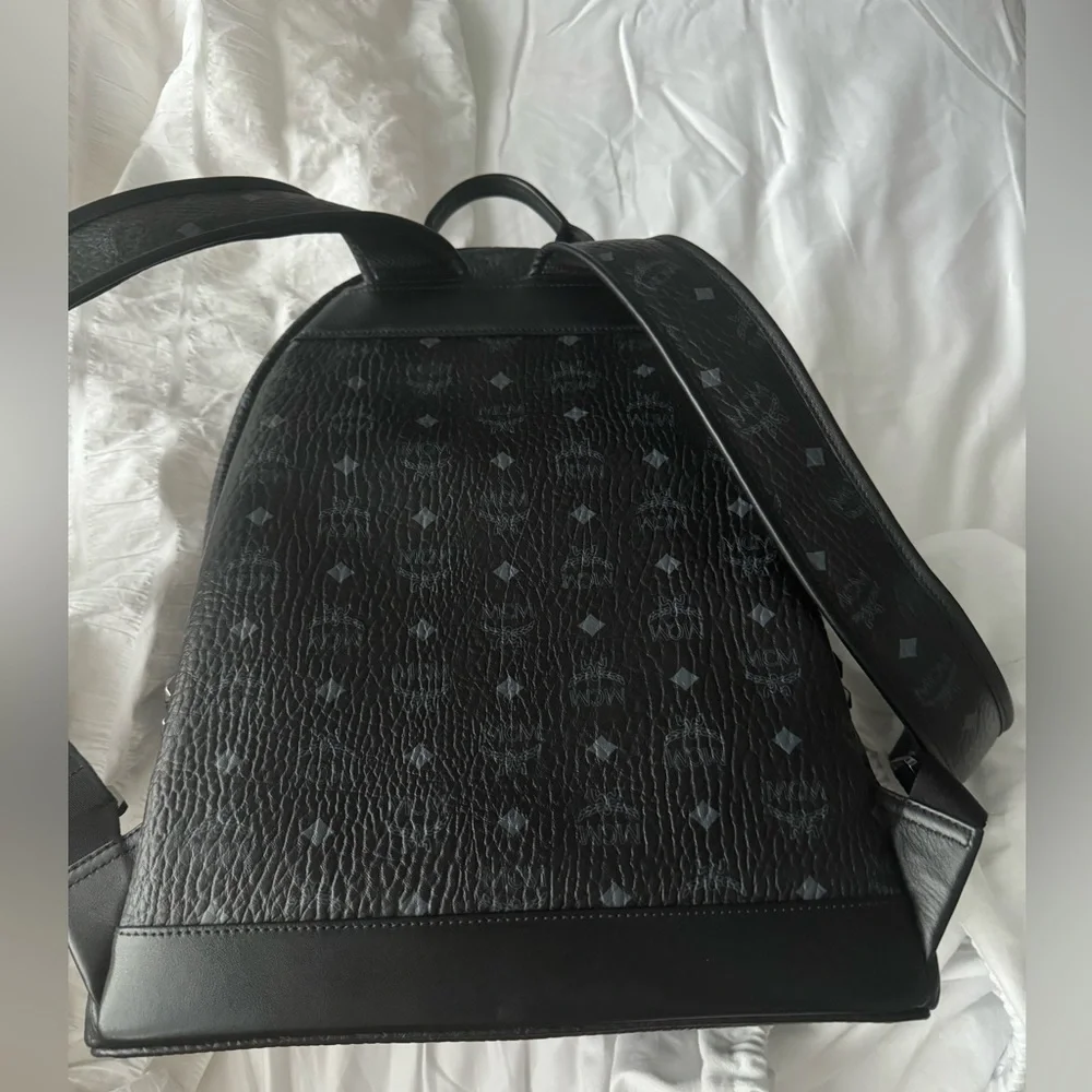 Large MCM Backpack - Picture 2 of 4